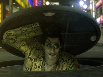 Majima Goro in a Manhole