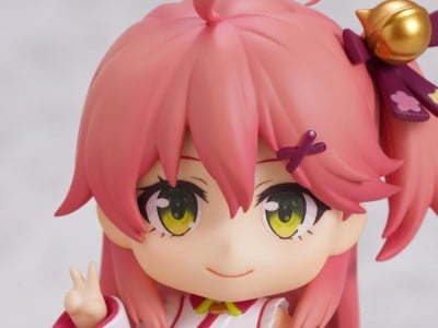 hololive sakura miko nendoroid figure small