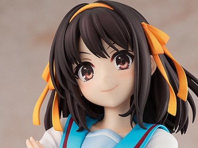 haruhi suzumiya figure light novels