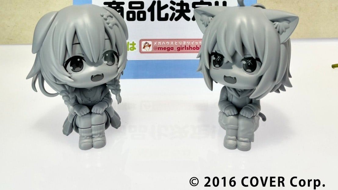 Hololive Inugami Korone and Nekomata Okayu Look Up Figure Prototypes Shown