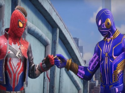 Peter and Miles fist bump in alternate suits in Marvel's Spider-Man 2 Digital Deluxe Edition