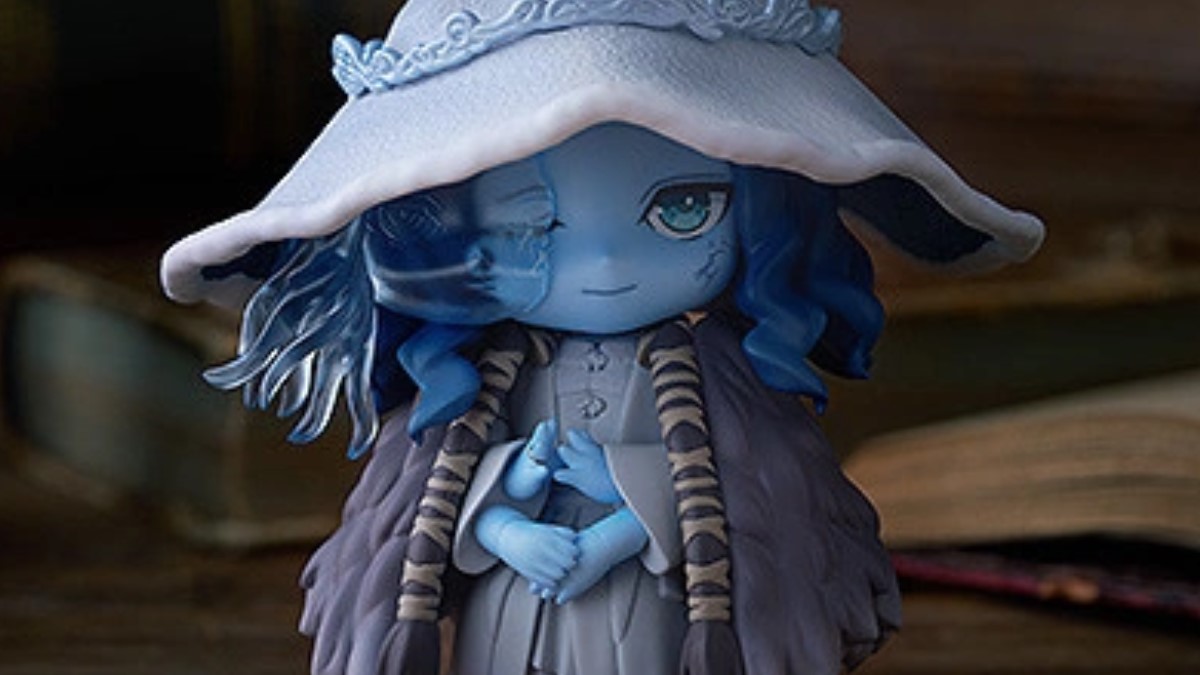 A Nendoroid of Ranni from Elden Ring. Her hands are clasped in front of her as she smiles mysteriously.