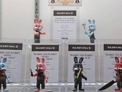 SDCC Silent Hill Figures Are Sakura Head, Robbie the Rabbit