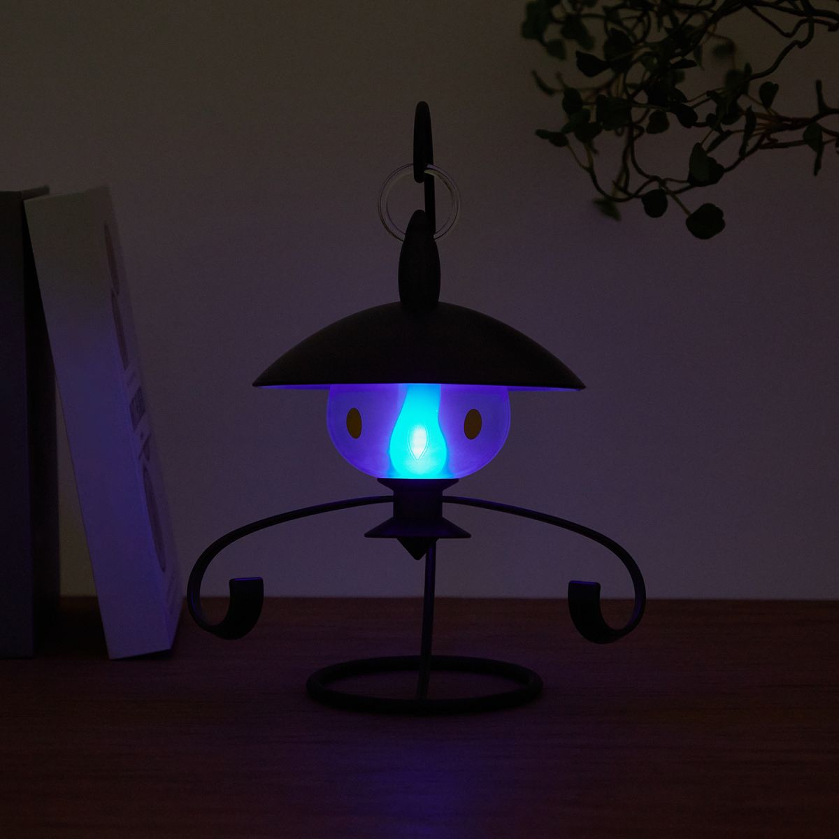 Pokemon Lampent LED lamp - usage in dark room